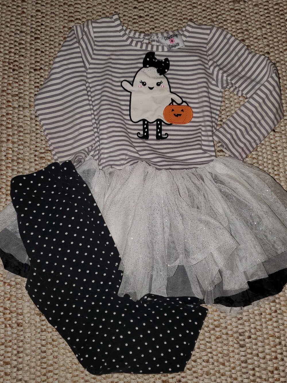 Girls' 3T Gray Striped Ghost Tutu Outfit with Black Polka Dot Leggings